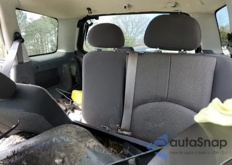 2005 Mazda Tribute S из США, поврежденный, VIN 4F2CZ04195KM10622